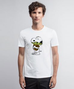 Snoopy Hugging Baby Yoda Star Wars T Shirt