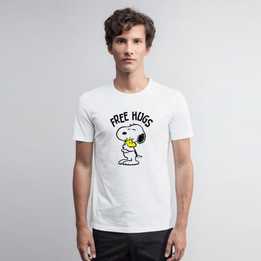 Free Hugs Snoopy T Shirt